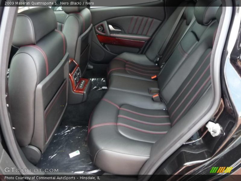 Nero (Black) / Nero 2009 Maserati Quattroporte S