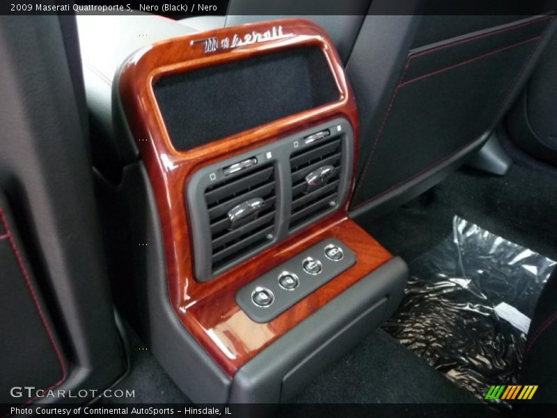 Nero (Black) / Nero 2009 Maserati Quattroporte S