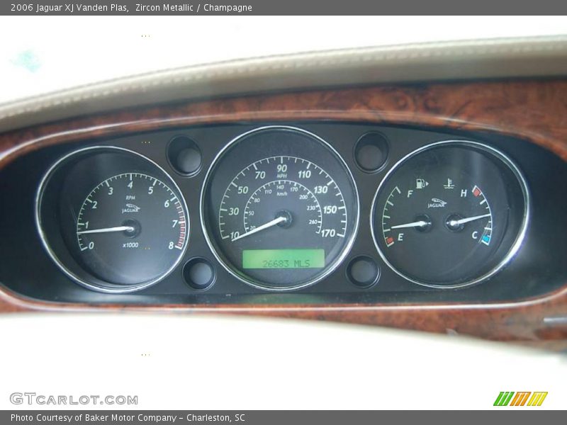 Zircon Metallic / Champagne 2006 Jaguar XJ Vanden Plas