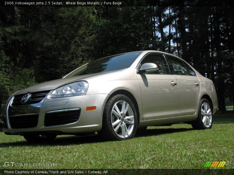 Wheat Beige Metallic / Pure Beige 2006 Volkswagen Jetta 2.5 Sedan