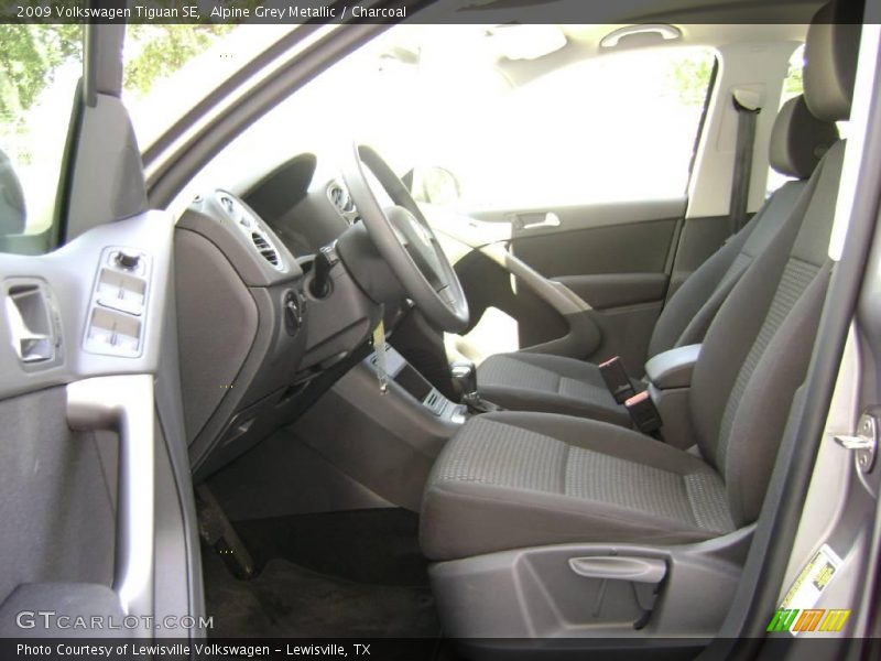 Alpine Grey Metallic / Charcoal 2009 Volkswagen Tiguan SE