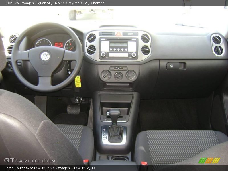 Alpine Grey Metallic / Charcoal 2009 Volkswagen Tiguan SE
