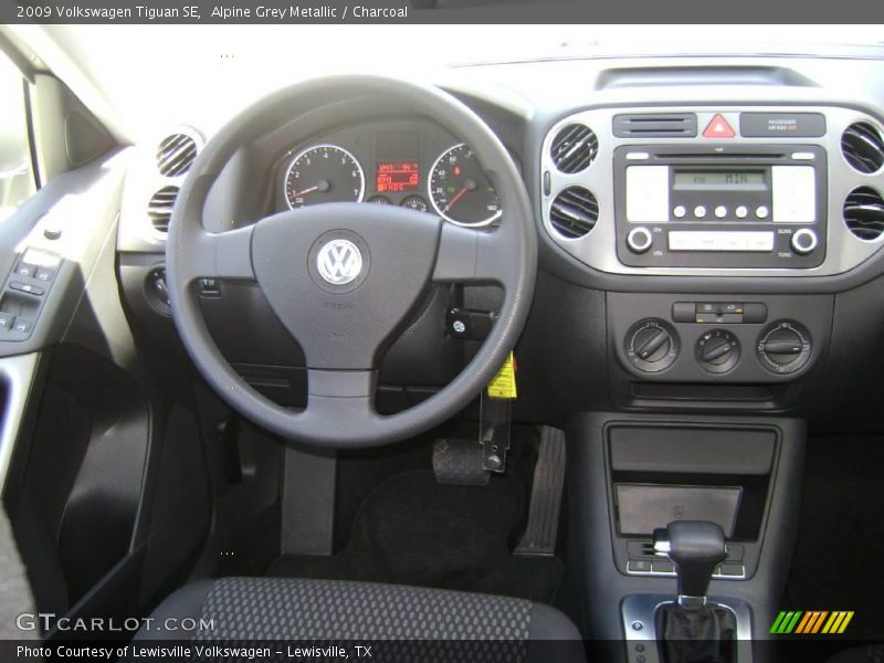 Alpine Grey Metallic / Charcoal 2009 Volkswagen Tiguan SE