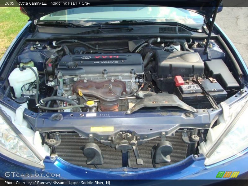 Indigo Ink Pearl / Gray 2005 Toyota Camry LE