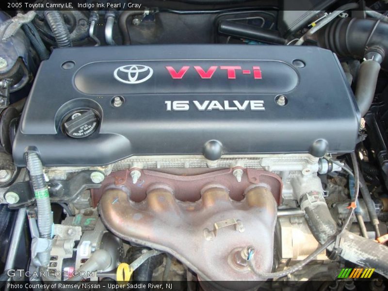 Indigo Ink Pearl / Gray 2005 Toyota Camry LE