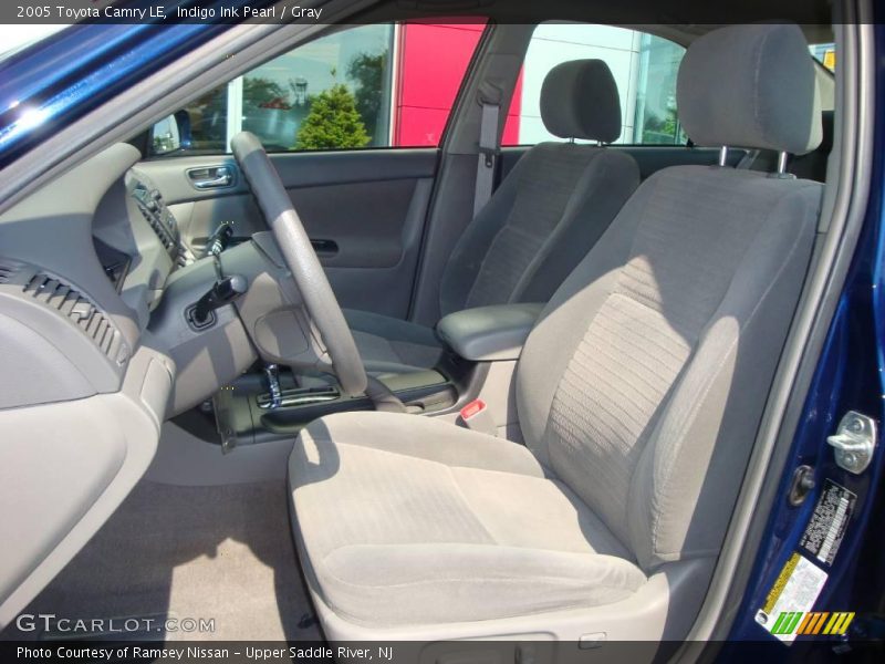 Indigo Ink Pearl / Gray 2005 Toyota Camry LE