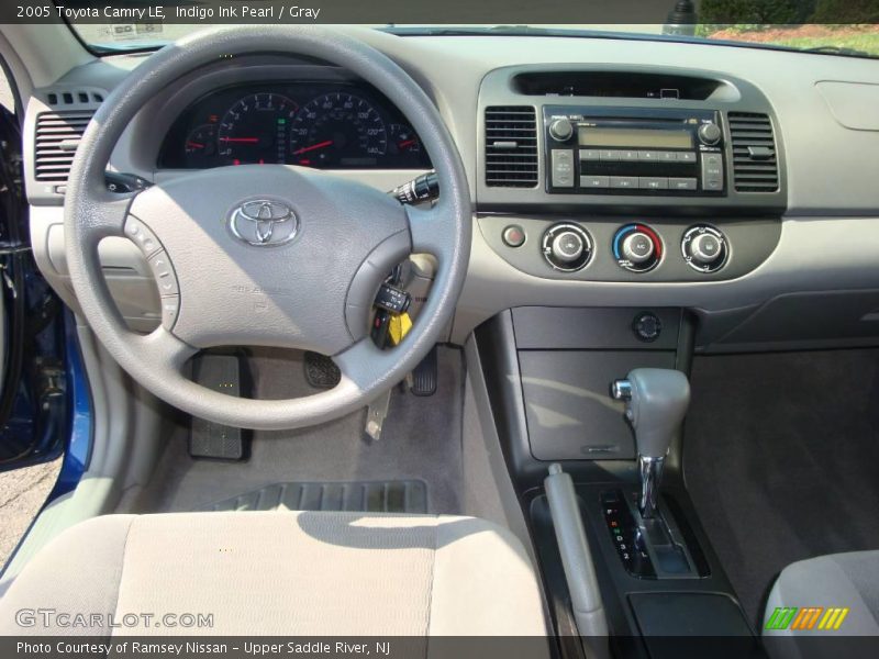 Indigo Ink Pearl / Gray 2005 Toyota Camry LE