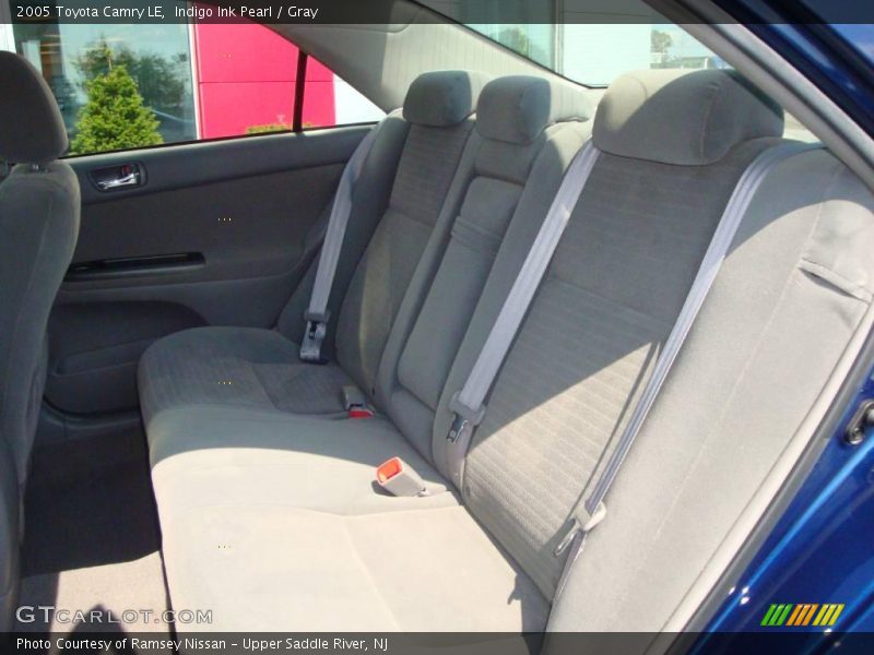 Indigo Ink Pearl / Gray 2005 Toyota Camry LE