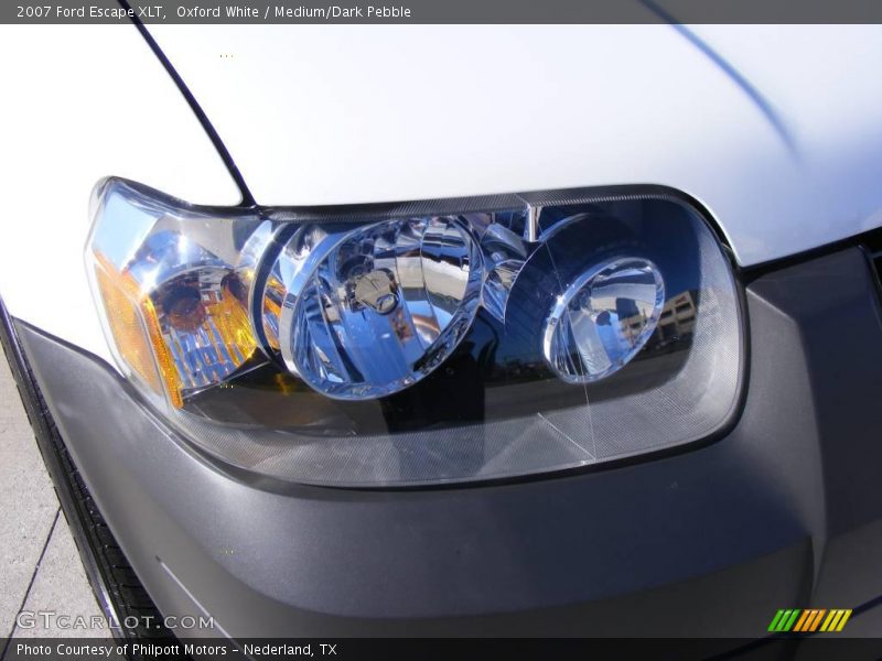 Oxford White / Medium/Dark Pebble 2007 Ford Escape XLT
