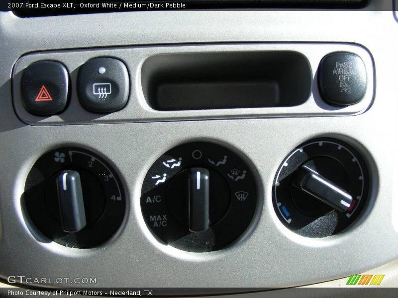Oxford White / Medium/Dark Pebble 2007 Ford Escape XLT