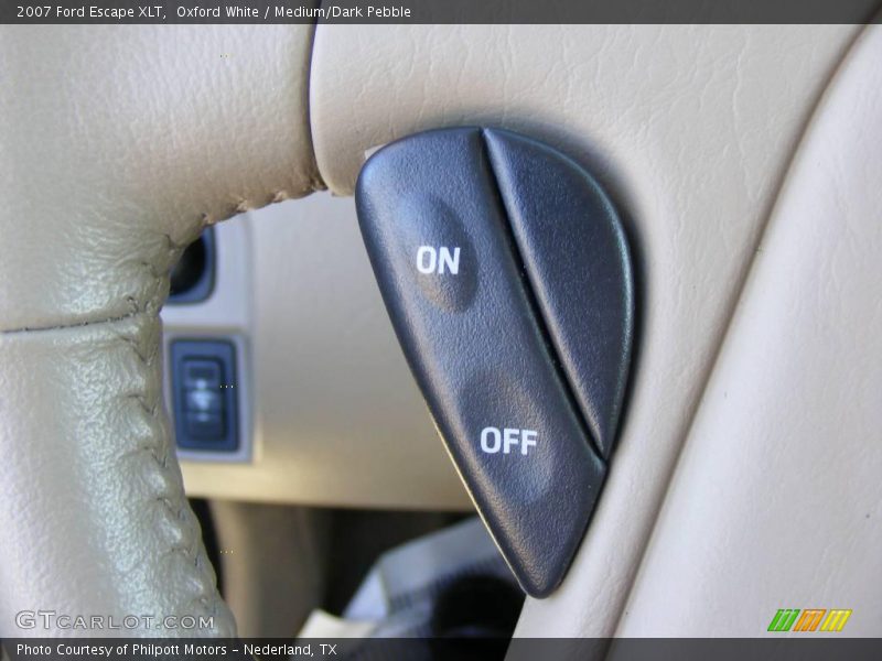 Oxford White / Medium/Dark Pebble 2007 Ford Escape XLT