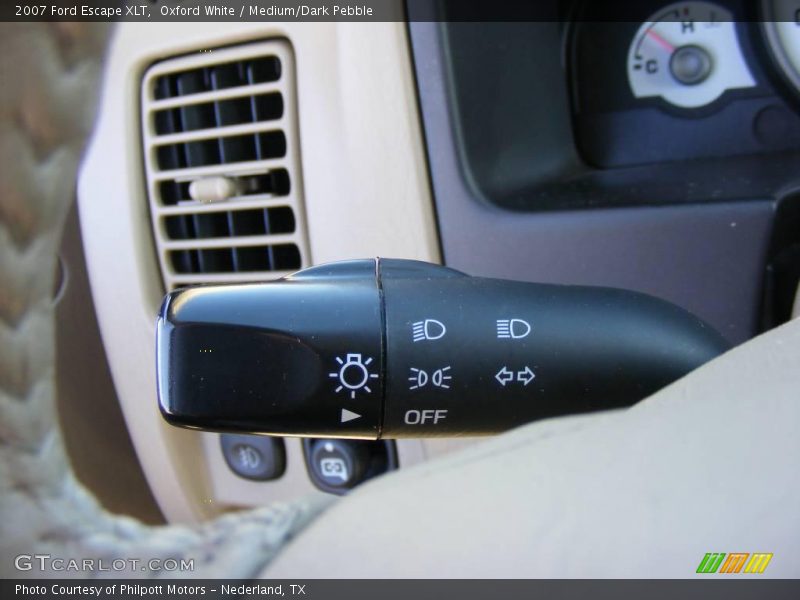 Oxford White / Medium/Dark Pebble 2007 Ford Escape XLT
