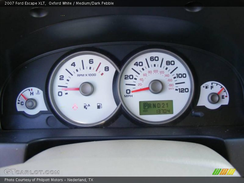 Oxford White / Medium/Dark Pebble 2007 Ford Escape XLT