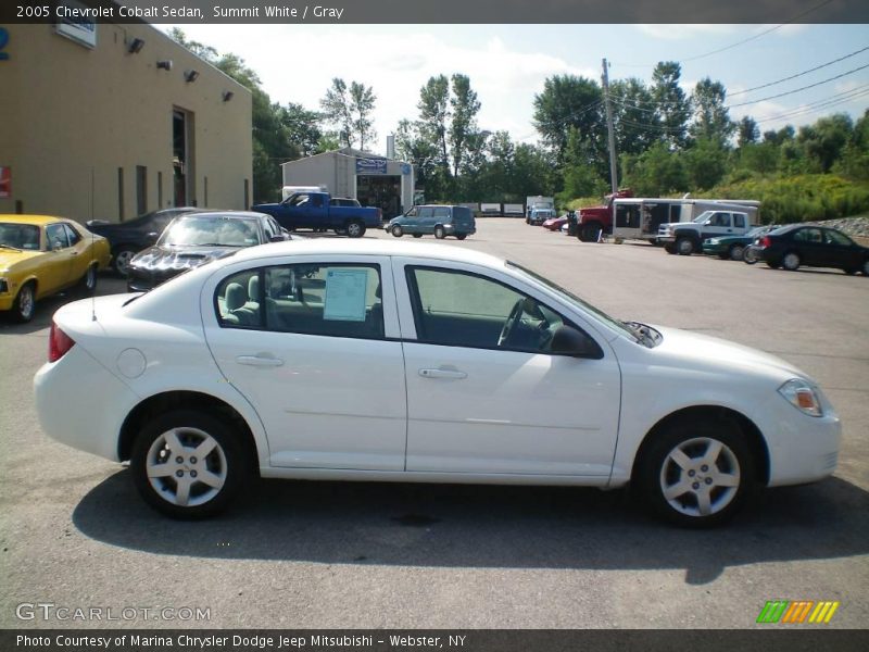 Summit White / Gray 2005 Chevrolet Cobalt Sedan
