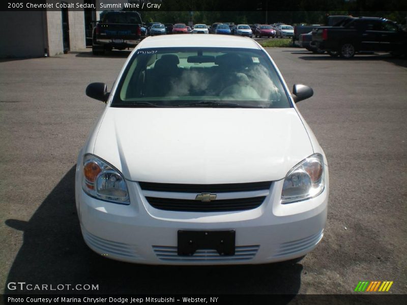 Summit White / Gray 2005 Chevrolet Cobalt Sedan