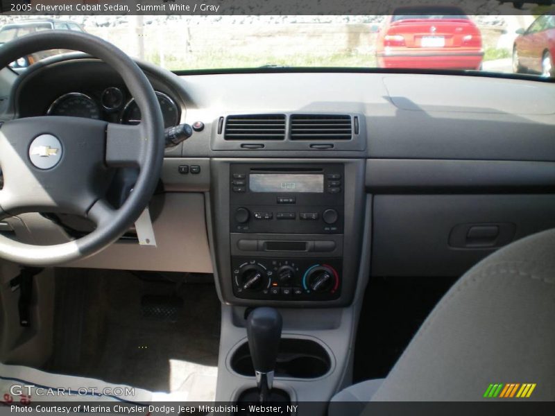 Summit White / Gray 2005 Chevrolet Cobalt Sedan