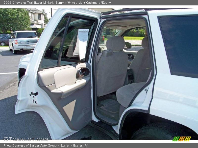 Summit White / Light Cashmere/Ebony 2006 Chevrolet TrailBlazer LS 4x4