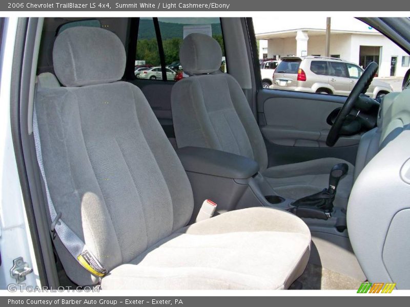 Summit White / Light Cashmere/Ebony 2006 Chevrolet TrailBlazer LS 4x4