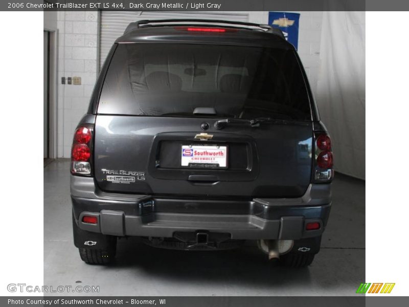 Dark Gray Metallic / Light Gray 2006 Chevrolet TrailBlazer EXT LS 4x4