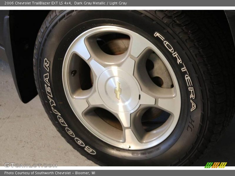 Dark Gray Metallic / Light Gray 2006 Chevrolet TrailBlazer EXT LS 4x4