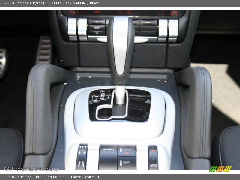 Basalt Black Metallic / Black 2009 Porsche Cayenne S