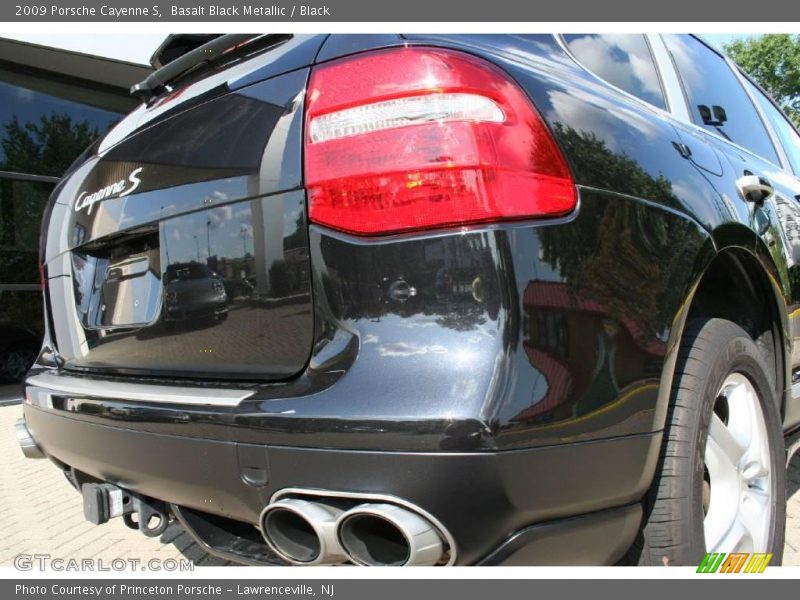 Basalt Black Metallic / Black 2009 Porsche Cayenne S