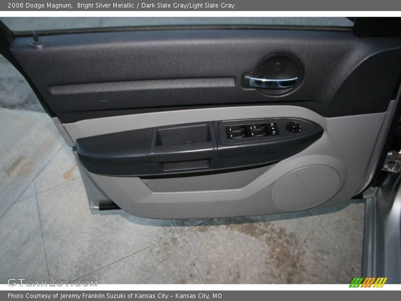 Bright Silver Metallic / Dark Slate Gray/Light Slate Gray 2008 Dodge Magnum