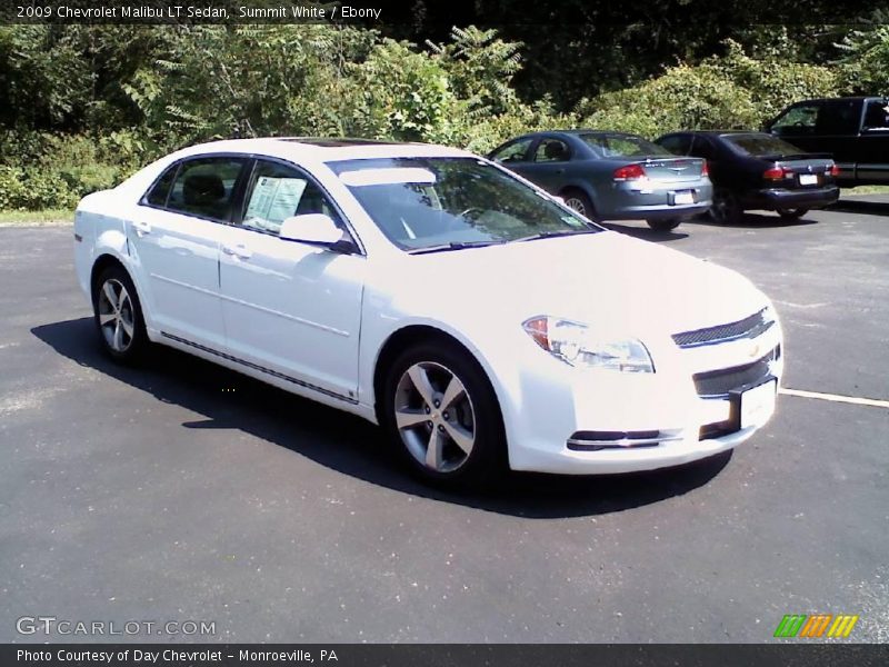 Summit White / Ebony 2009 Chevrolet Malibu LT Sedan