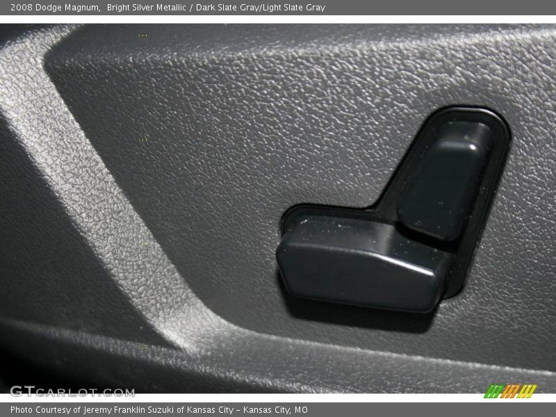 Bright Silver Metallic / Dark Slate Gray/Light Slate Gray 2008 Dodge Magnum