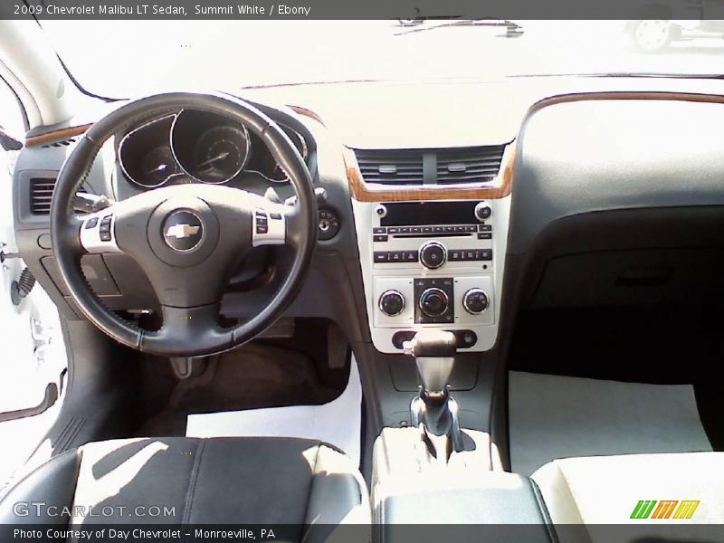 Summit White / Ebony 2009 Chevrolet Malibu LT Sedan