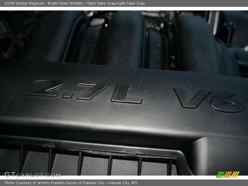 Bright Silver Metallic / Dark Slate Gray/Light Slate Gray 2008 Dodge Magnum
