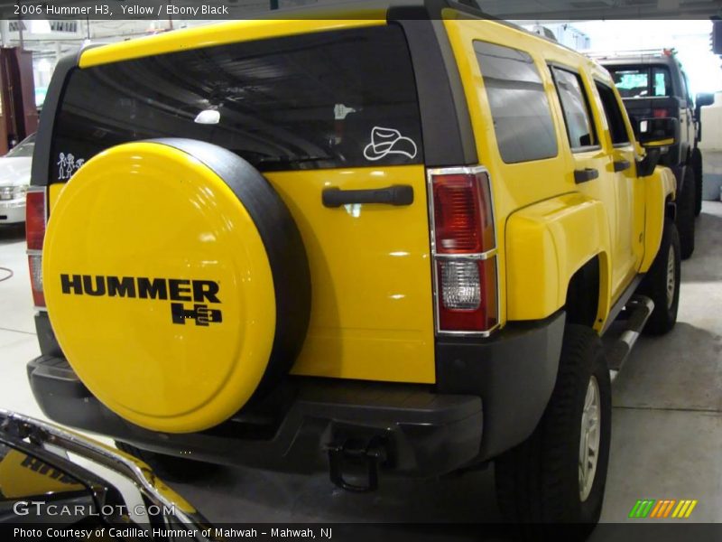 Yellow / Ebony Black 2006 Hummer H3