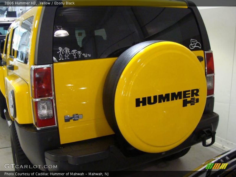 Yellow / Ebony Black 2006 Hummer H3