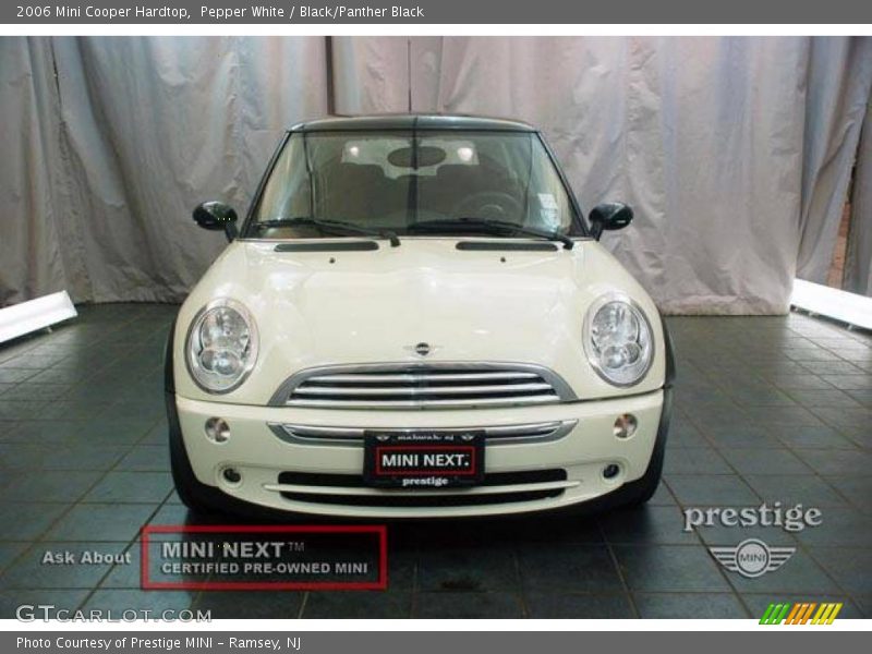 Pepper White / Black/Panther Black 2006 Mini Cooper Hardtop