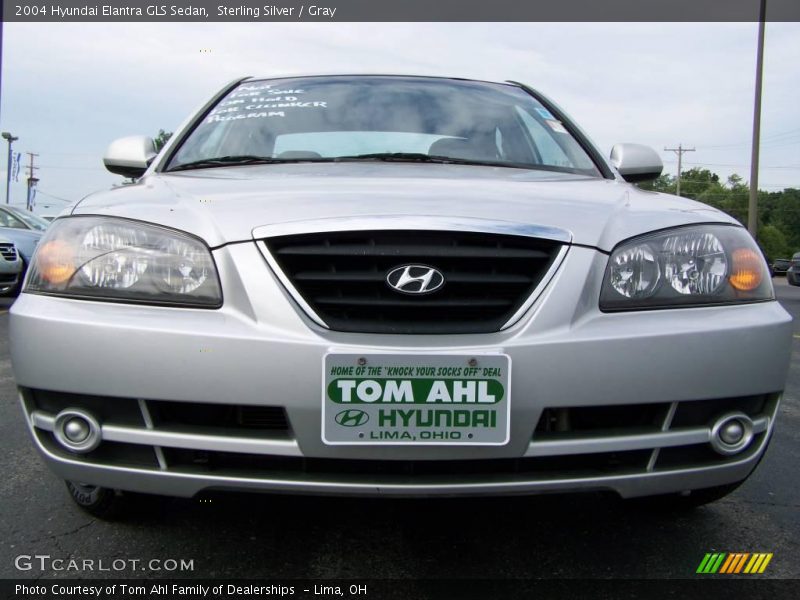Sterling Silver / Gray 2004 Hyundai Elantra GLS Sedan