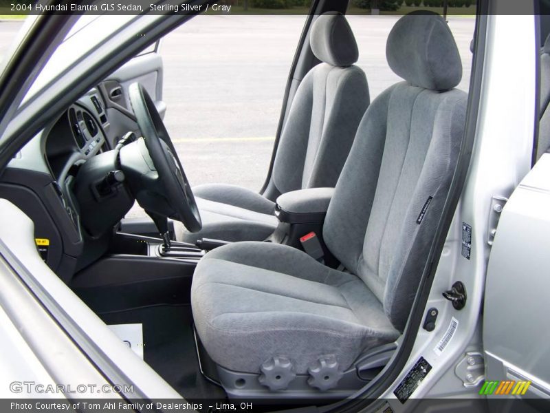 Sterling Silver / Gray 2004 Hyundai Elantra GLS Sedan