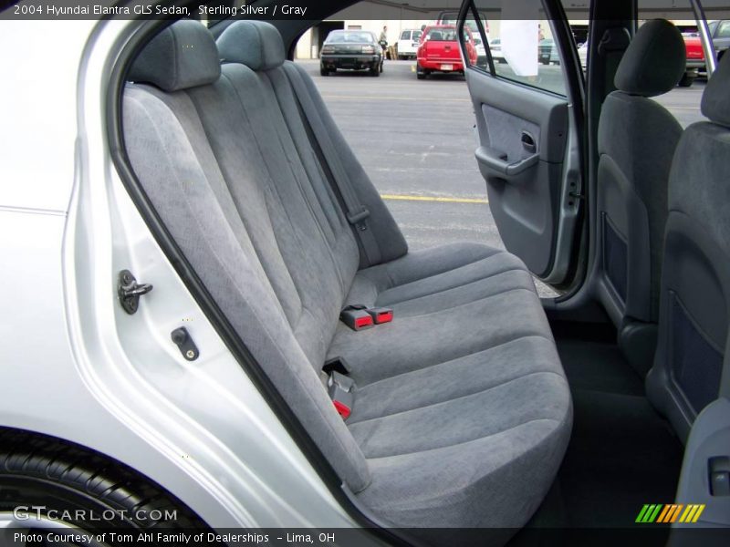 Sterling Silver / Gray 2004 Hyundai Elantra GLS Sedan