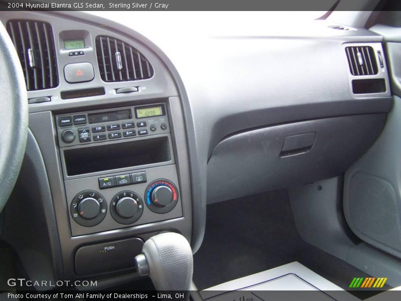 Sterling Silver / Gray 2004 Hyundai Elantra GLS Sedan