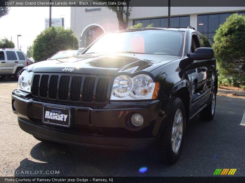Black / Medium Slate Gray 2007 Jeep Grand Cherokee Laredo 4x4
