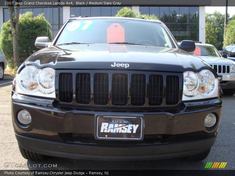 Black / Medium Slate Gray 2007 Jeep Grand Cherokee Laredo 4x4