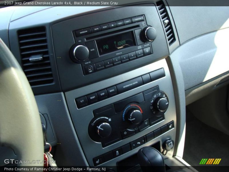 Black / Medium Slate Gray 2007 Jeep Grand Cherokee Laredo 4x4