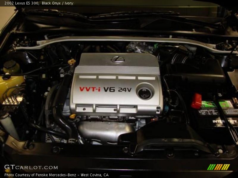 Black Onyx / Ivory 2002 Lexus ES 300