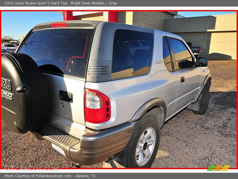 Bright Silver Metallic / Gray 2002 Isuzu Rodeo Sport S Hard Top