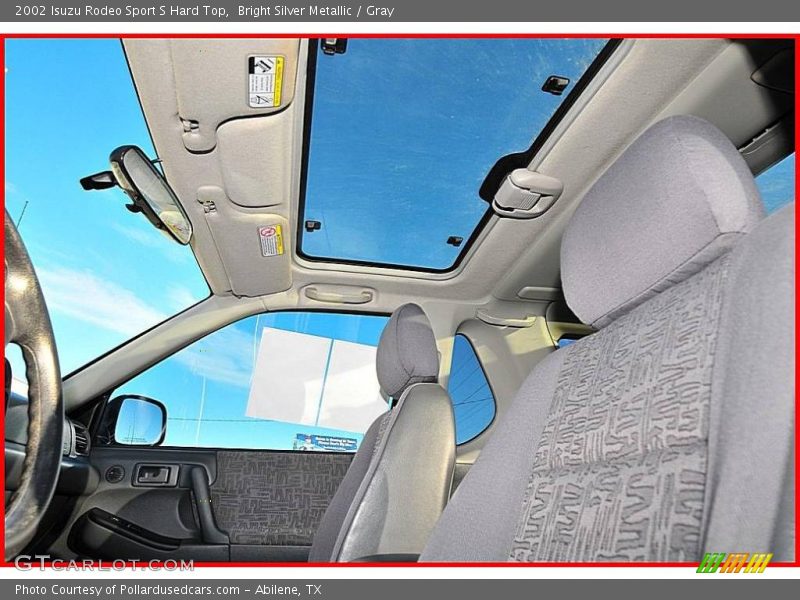 Bright Silver Metallic / Gray 2002 Isuzu Rodeo Sport S Hard Top