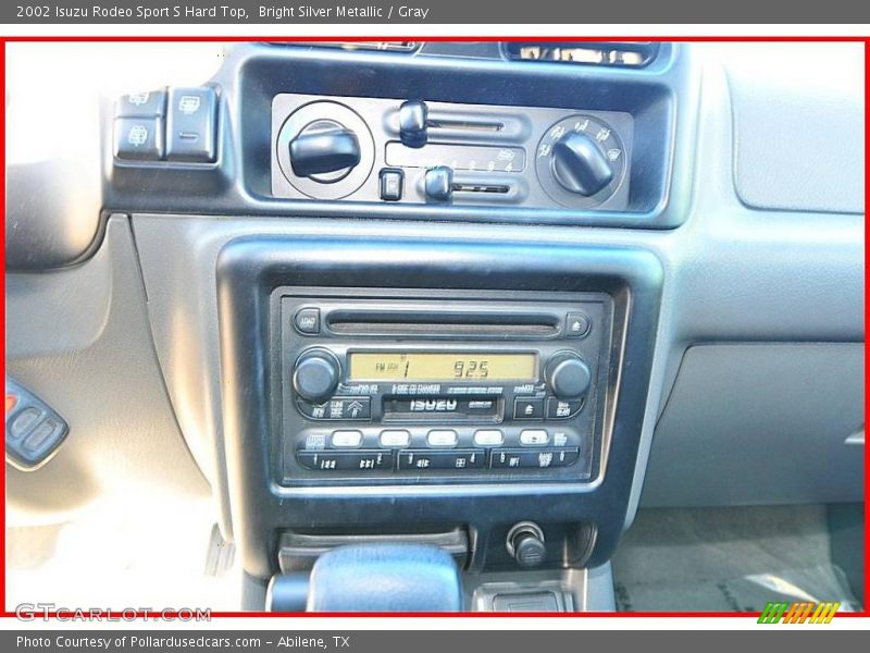 Bright Silver Metallic / Gray 2002 Isuzu Rodeo Sport S Hard Top