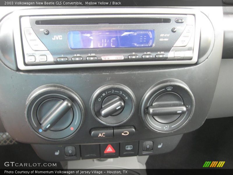 Mellow Yellow / Black 2003 Volkswagen New Beetle GLS Convertible