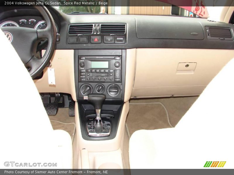 Spice Red Metallic / Beige 2004 Volkswagen Jetta GL Sedan