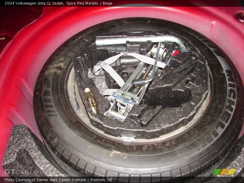 Spice Red Metallic / Beige 2004 Volkswagen Jetta GL Sedan