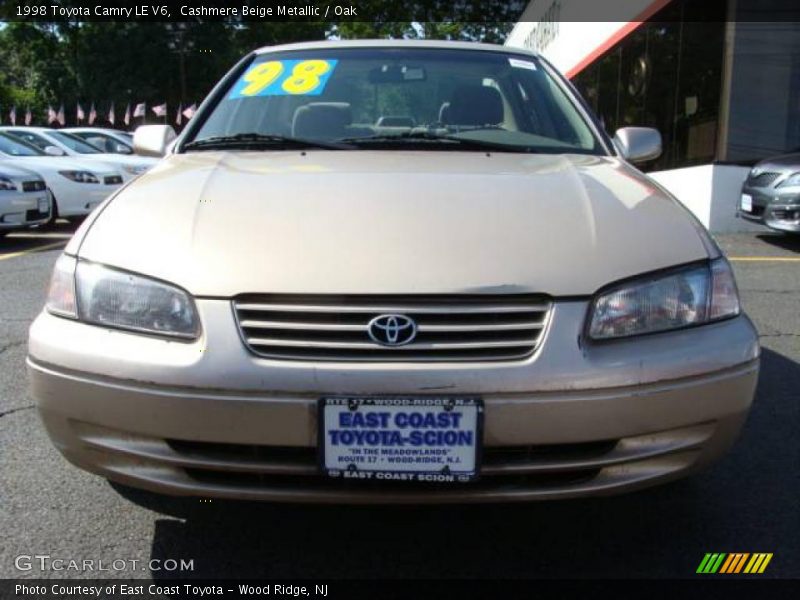 Cashmere Beige Metallic / Oak 1998 Toyota Camry LE V6