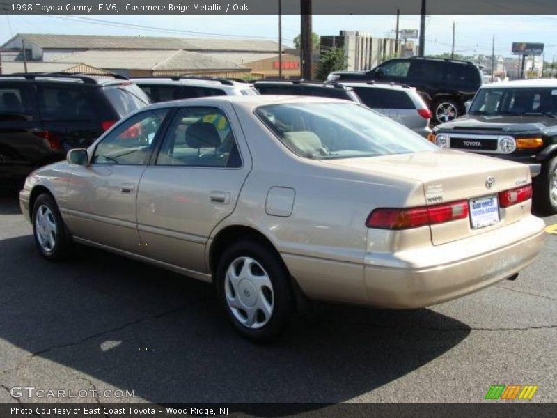 Cashmere Beige Metallic / Oak 1998 Toyota Camry LE V6